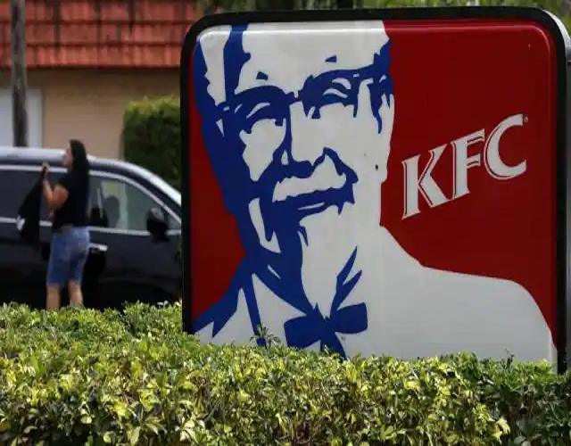 People's Anger on KFC and Pizza Hut, #BoycottKFC Trended, The Company Apologized