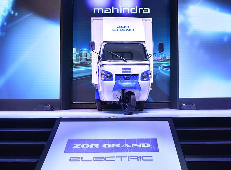 Mahindra Zor Grand Electric 3-Wheeler2