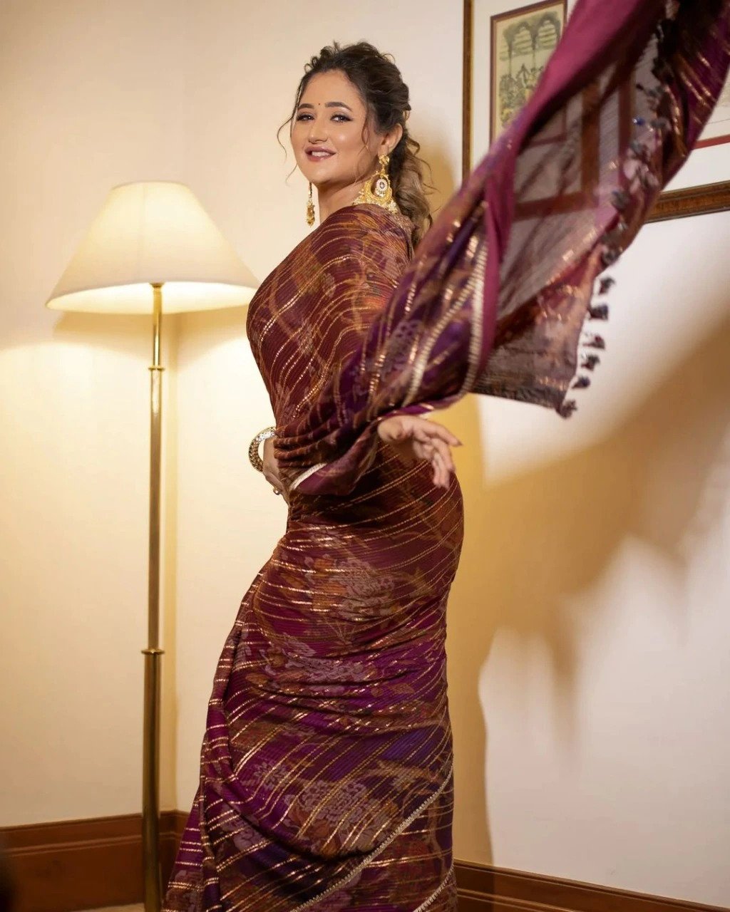 Actress Rashmi Desai Pic