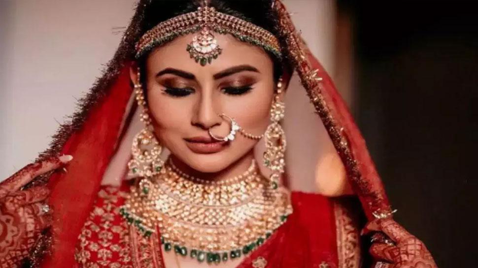 Mouni Roy