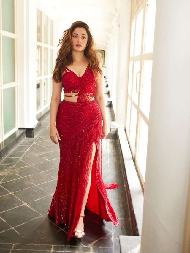In a stunning red saree, Tamannaah Bhatia raises the temperature, pictures inside